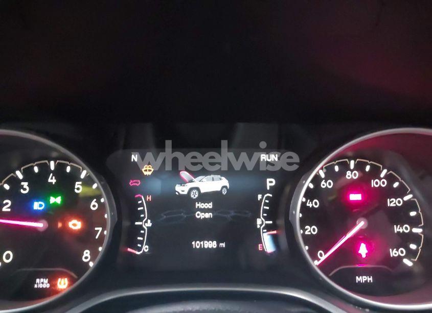 Photo 7 of 2018 Jeep Compass LATITUDE 4X4 (VIN 3C4NJDBB9JT175313)