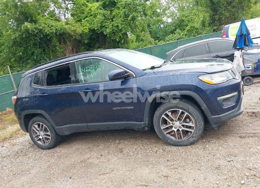 Photo 12 of 2018 Jeep Compass LATITUDE 4X4 (VIN 3C4NJDBB9JT185159)
