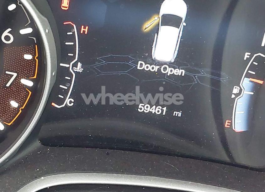 Photo 15 of 2018 Jeep Compass LATITUDE 4X4 (VIN 3C4NJDBB9JT202297)