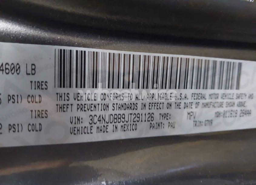 Photo 9 of 2018 Jeep Compass LATITUDE 4X4 (VIN 3C4NJDBB9JT291126)