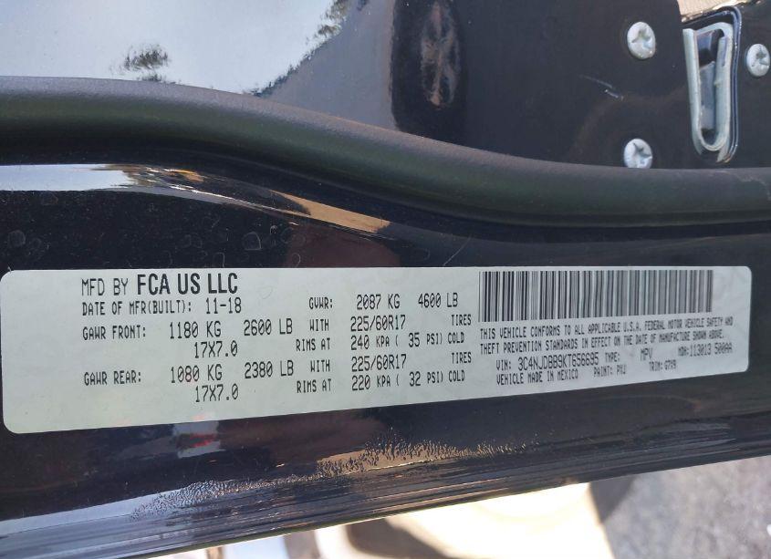 Photo 9 of 2019 Jeep Compass LATITUDE 4X4 (VIN 3C4NJDBB9KT656695)