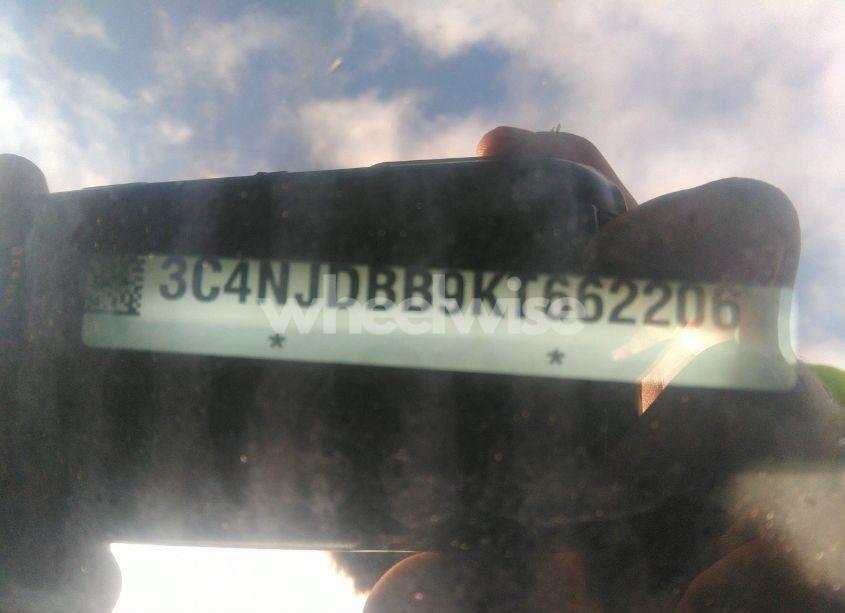 Photo 9 of 2019 Jeep Compass LATITUDE 4X4 (VIN 3C4NJDBB9KT662206)