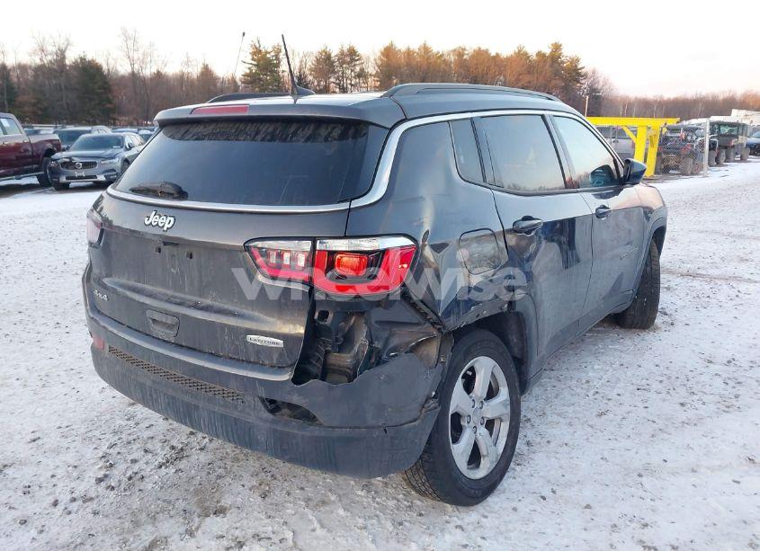 Photo 6 of 2019 Jeep Compass LATITUDE 4X4 (VIN 3C4NJDBB9KT734716)