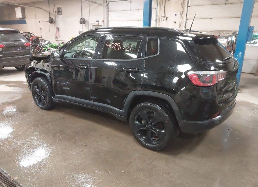 Photo 3 of 2019 Jeep Compass ALTITUDE 4X4 (VIN 3C4NJDBB9KT828627)
