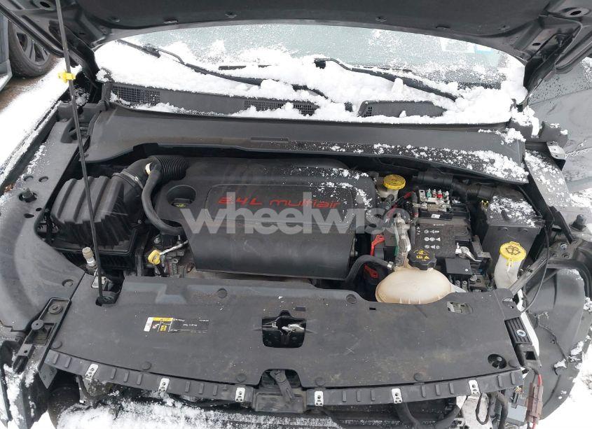 Photo 10 of 2019 Jeep Compass LATITUDE 4X4 (VIN 3C4NJDBB9KT829163)