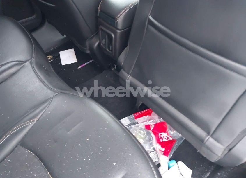 Photo 8 of 2019 Jeep Compass LATITUDE 4X4 (VIN 3C4NJDBB9KT829163)