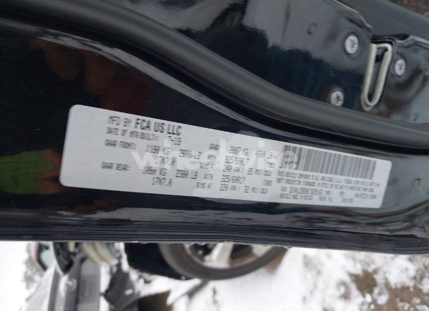 Photo 9 of 2019 Jeep Compass LATITUDE 4X4 (VIN 3C4NJDBB9KT829163)