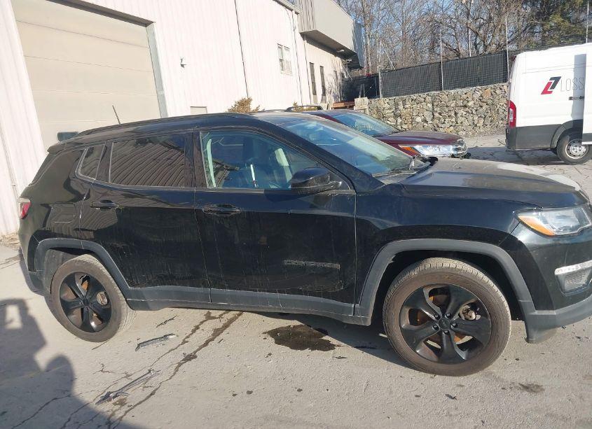 Photo 13 of 2019 Jeep Compass ALTITUDE 4X4 (VIN 3C4NJDBB9KT839823)