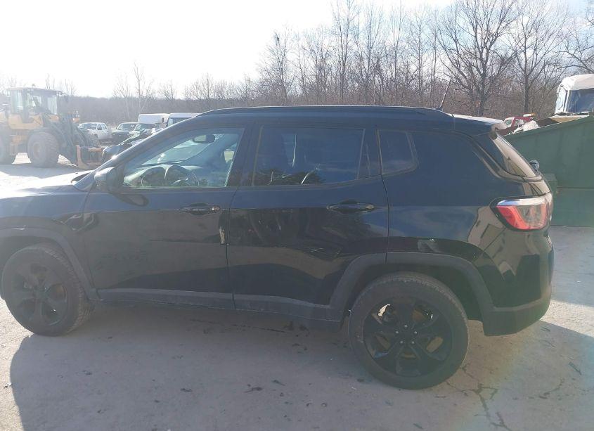 Photo 14 of 2019 Jeep Compass ALTITUDE 4X4 (VIN 3C4NJDBB9KT839823)