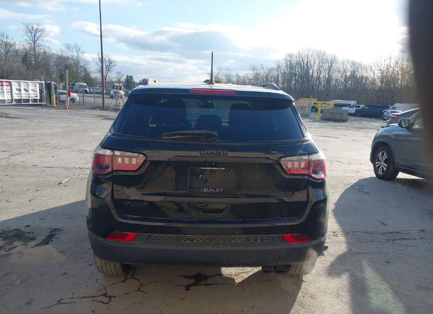 Photo 16 of 2019 Jeep Compass ALTITUDE 4X4 (VIN 3C4NJDBB9KT839823)