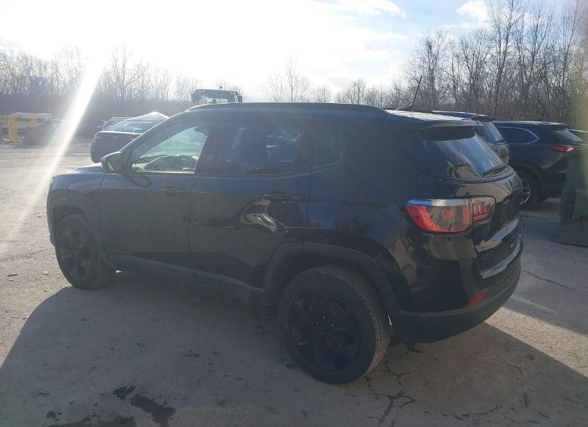 Photo 3 of 2019 Jeep Compass ALTITUDE 4X4 (VIN 3C4NJDBB9KT839823)