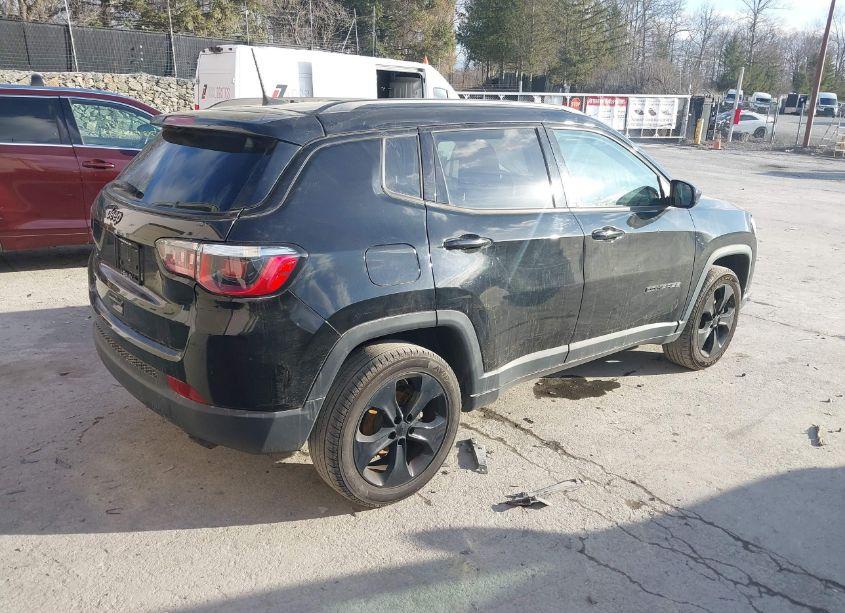 Photo 4 of 2019 Jeep Compass ALTITUDE 4X4 (VIN 3C4NJDBB9KT839823)