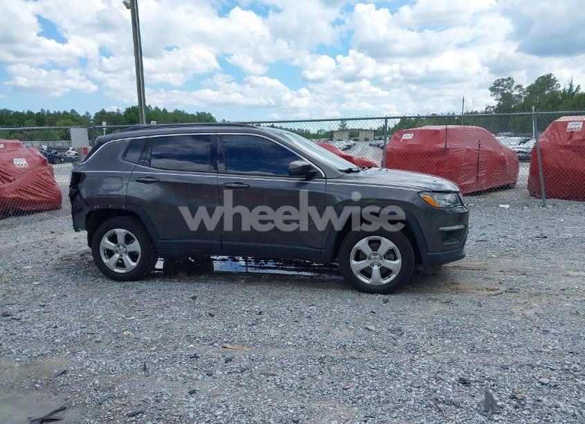 Photo 14 of 2020 Jeep Compass LATITUDE 4X4 (VIN 3C4NJDBB9LT129693)