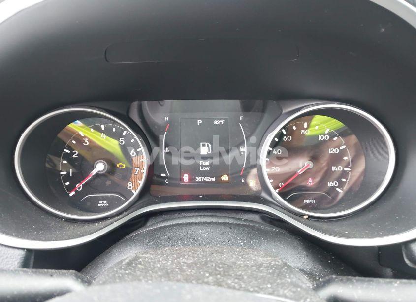 Photo 7 of 2020 Jeep Compass LATITUDE 4X4 (VIN 3C4NJDBB9LT129693)