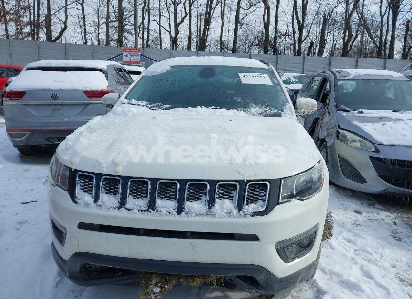 Photo 13 of 2021 Jeep Compass LATITUDE 4X4 (VIN 3C4NJDBB9MT504242)