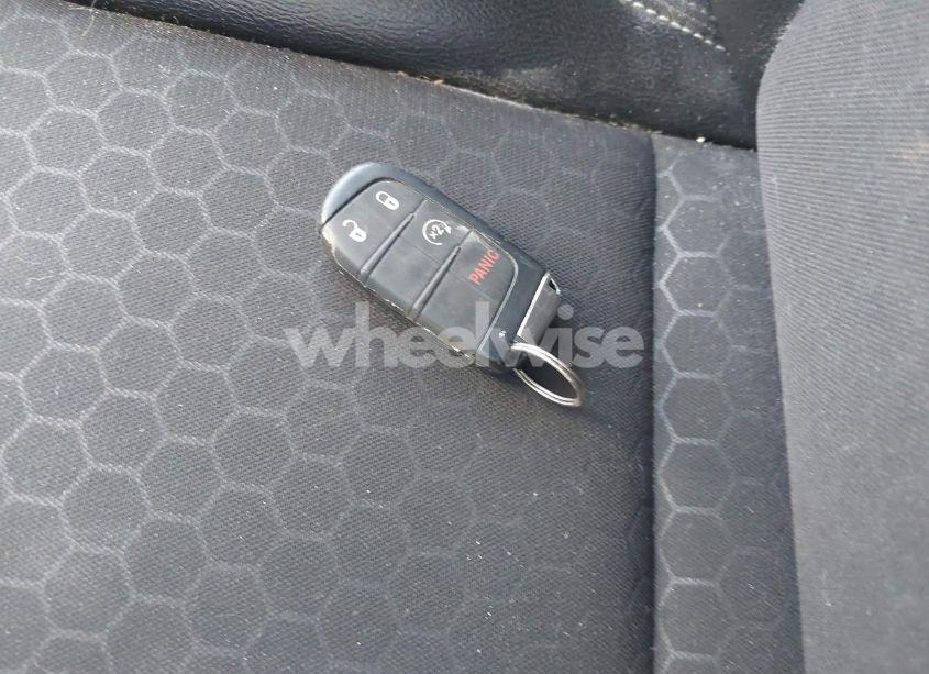 Photo 11 of 2021 Jeep Compass LATITUDE 4X4 (VIN 3C4NJDBB9MT600890)