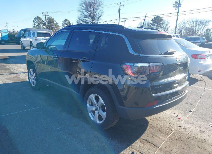 Photo 3 of 2021 Jeep Compass LATITUDE 4X4 (VIN 3C4NJDBB9MT600890)