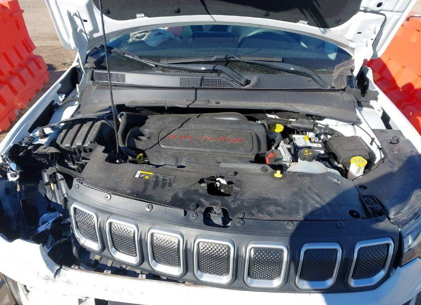 Photo 10 of 2022 Jeep Compass LATITUDE 4X4 (VIN 3C4NJDBB9NT123170)