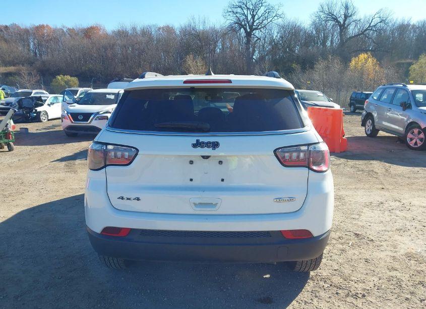 Photo 16 of 2022 Jeep Compass LATITUDE 4X4 (VIN 3C4NJDBB9NT123170)