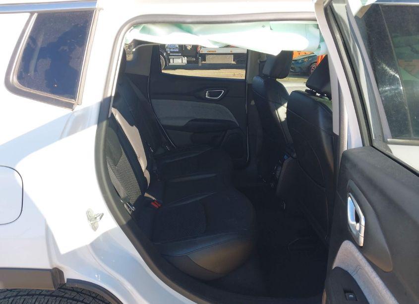 Photo 8 of 2022 Jeep Compass LATITUDE 4X4 (VIN 3C4NJDBB9NT123170)