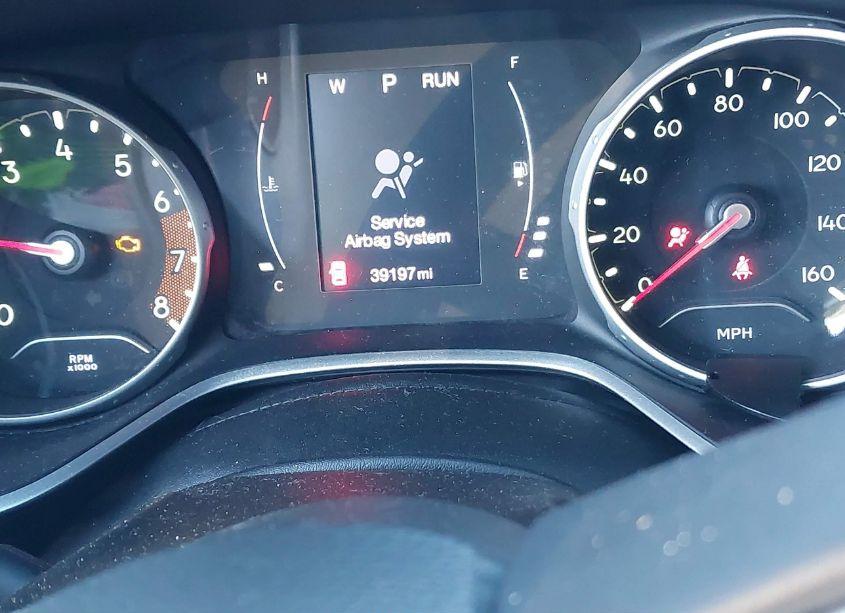 Photo 16 of 2018 Jeep Compass LATITUDE 4X4 (VIN 3C4NJDBBXJT108008)