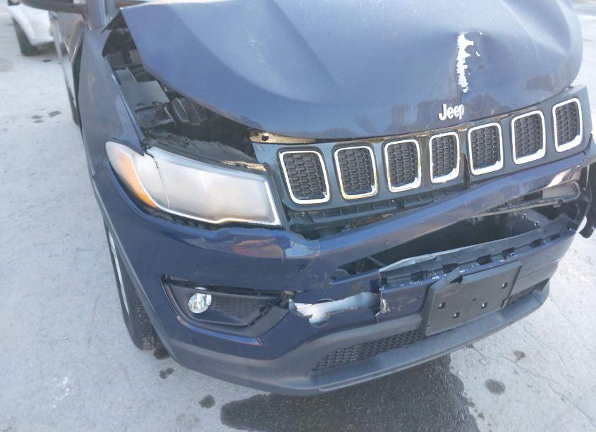 Photo 20 of 2018 Jeep Compass LATITUDE 4X4 (VIN 3C4NJDBBXJT108008)