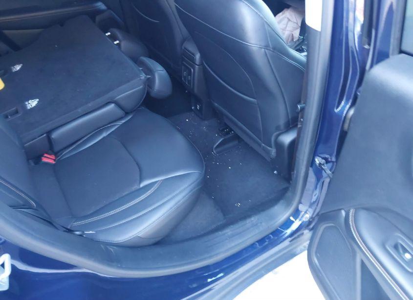 Photo 8 of 2018 Jeep Compass LATITUDE 4X4 (VIN 3C4NJDBBXJT108008)