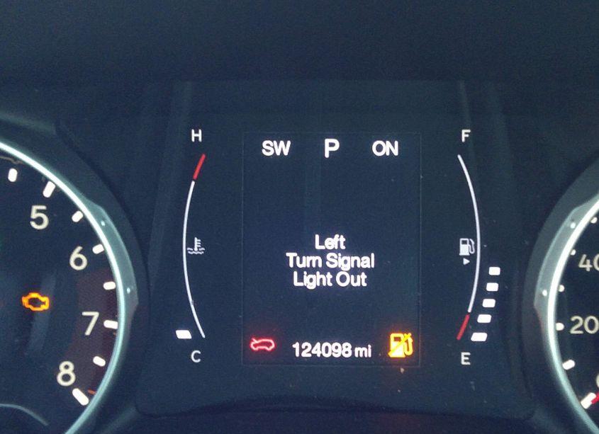 Photo 15 of 2018 Jeep Compass LATITUDE 4X4 (VIN 3C4NJDBBXJT138626)