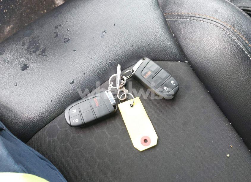 Photo 11 of 2018 Jeep Compass LATITUDE 4X4 (VIN 3C4NJDBBXJT199927)