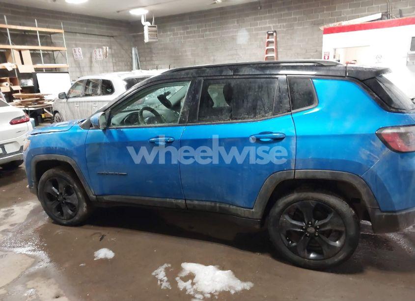 Photo 14 of 2018 Jeep Compass ALTITUDE 4X4 (VIN 3C4NJDBBXJT314140)