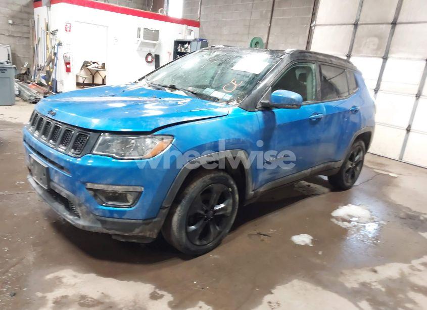 Photo 2 of 2018 Jeep Compass ALTITUDE 4X4 (VIN 3C4NJDBBXJT314140)