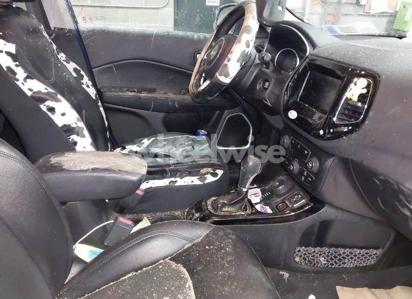 Photo 5 of 2018 Jeep Compass ALTITUDE 4X4 (VIN 3C4NJDBBXJT314140)