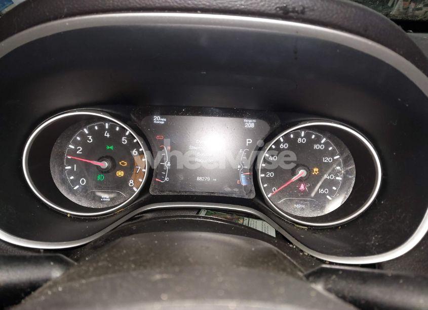 Photo 7 of 2018 Jeep Compass ALTITUDE 4X4 (VIN 3C4NJDBBXJT314140)