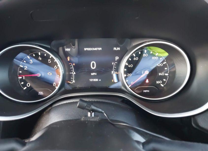 Photo 7 of 2018 Jeep Compass LATITUDE 4X4 (VIN 3C4NJDBBXJT349793)