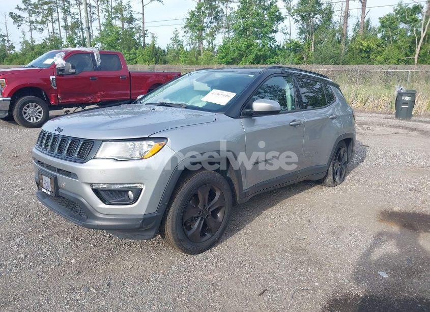 Photo 2 of 2018 Jeep Compass ALTITUDE 4X4 (VIN 3C4NJDBBXJT402489)