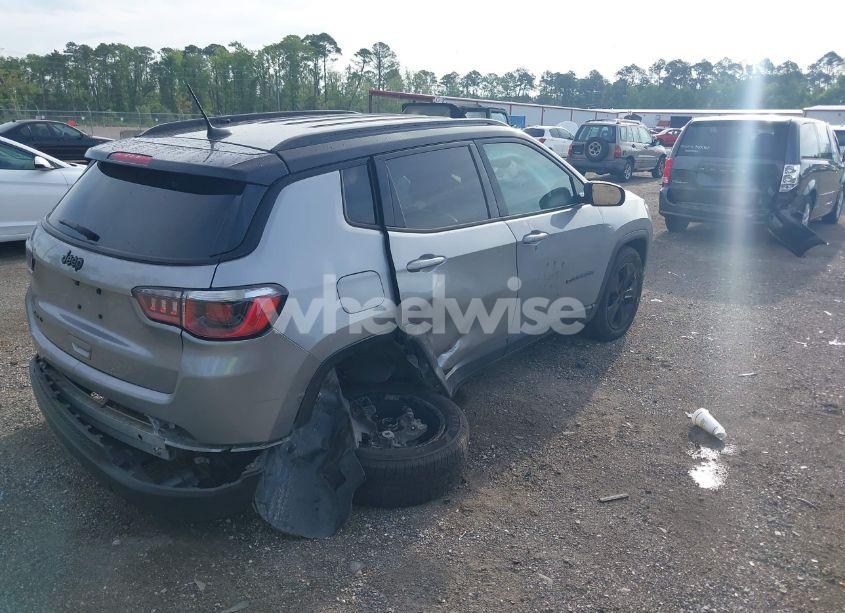 Photo 4 of 2018 Jeep Compass ALTITUDE 4X4 (VIN 3C4NJDBBXJT402489)