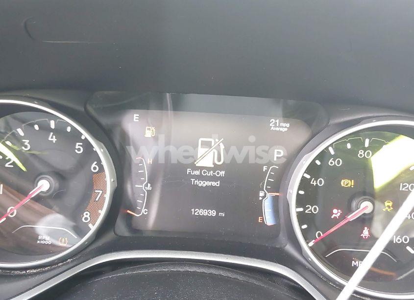 Photo 7 of 2018 Jeep Compass ALTITUDE 4X4 (VIN 3C4NJDBBXJT402489)