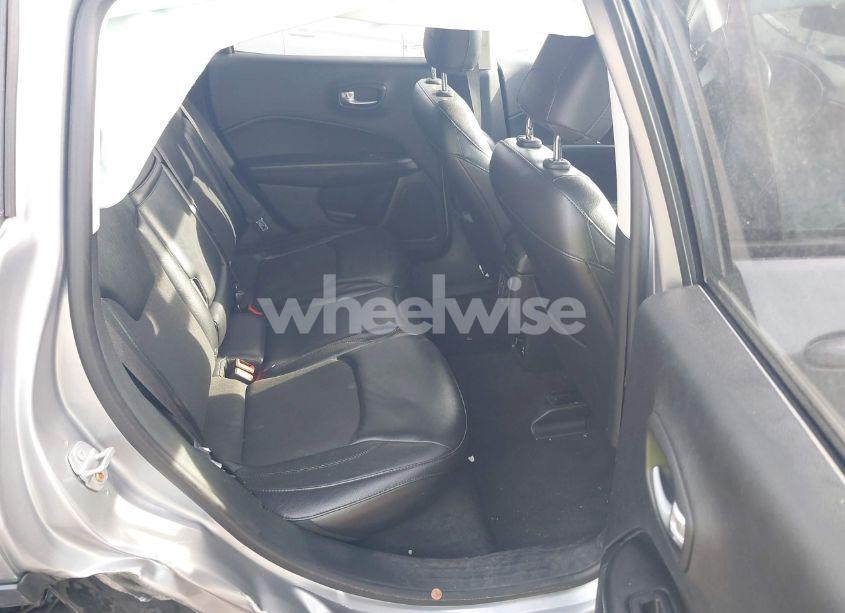 Photo 8 of 2018 Jeep Compass ALTITUDE 4X4 (VIN 3C4NJDBBXJT402489)