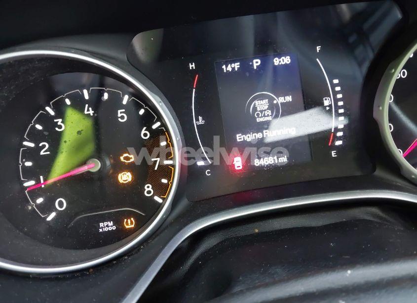 Photo 7 of 2018 Jeep Compass LATITUDE 4X4 (VIN 3C4NJDBBXJT479170)