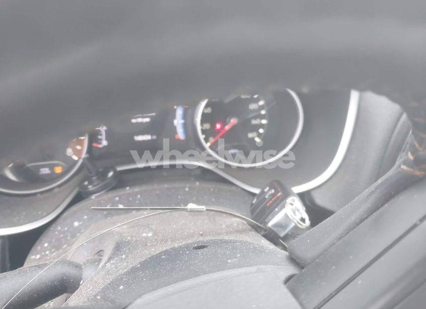 Photo 11 of 2018 Jeep Compass LATITUDE 4X4 (VIN 3C4NJDBBXJT480268)