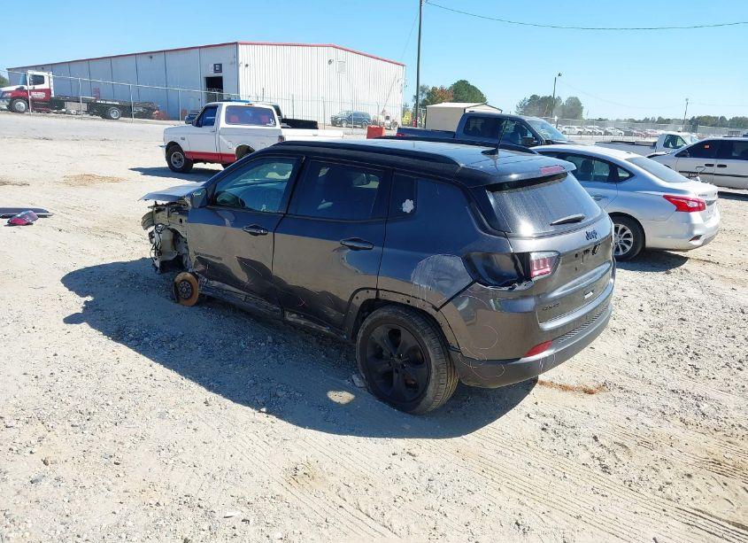 Photo 3 of 2019 Jeep Compass ALTITUDE 4X4 (VIN 3C4NJDBBXKT630963)
