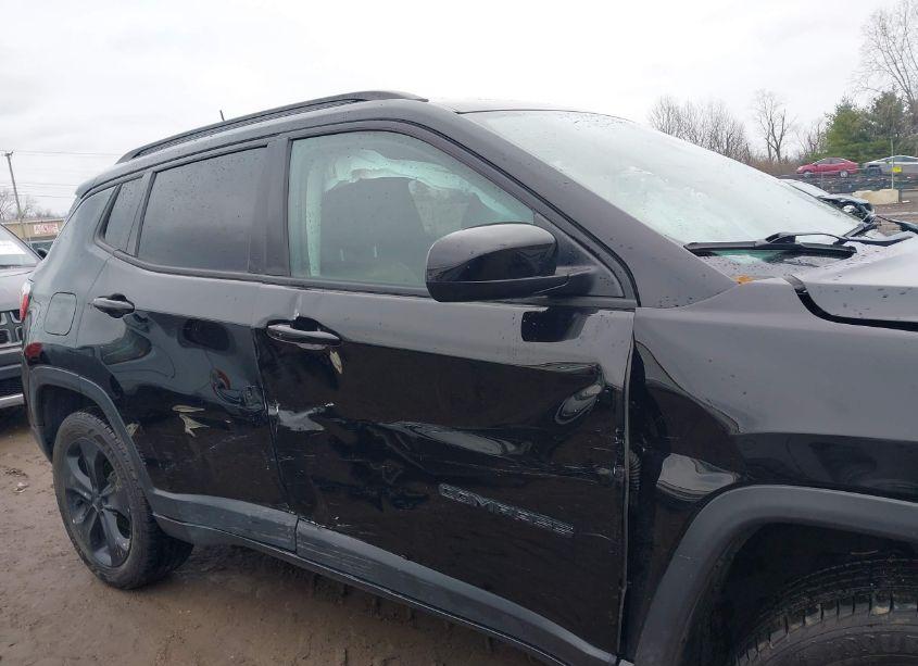 Photo 12 of 2019 Jeep Compass ALTITUDE 4X4 (VIN 3C4NJDBBXKT647441)