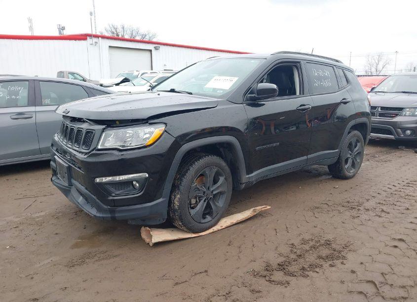 Photo 2 of 2019 Jeep Compass ALTITUDE 4X4 (VIN 3C4NJDBBXKT647441)