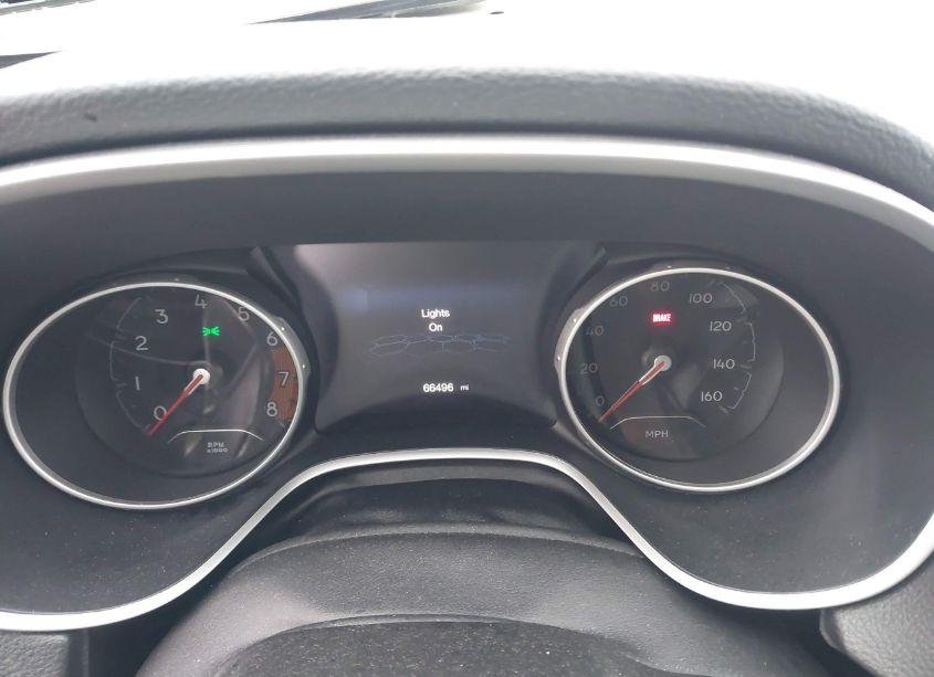 Photo 7 of 2019 Jeep Compass ALTITUDE 4X4 (VIN 3C4NJDBBXKT647441)