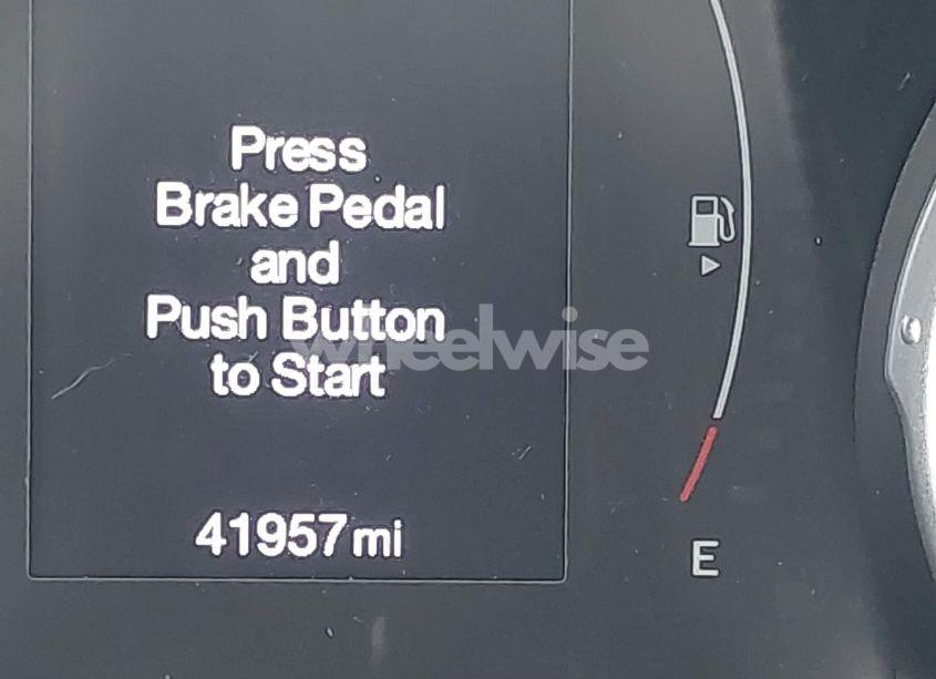 Photo 15 of 2019 Jeep Compass LATITUDE 4X4 (VIN 3C4NJDBBXKT647665)