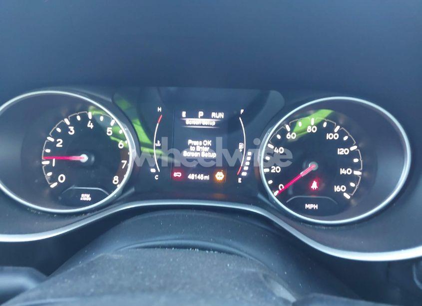 Photo 7 of 2019 Jeep Compass LATITUDE 4X4 (VIN 3C4NJDBBXKT724227)