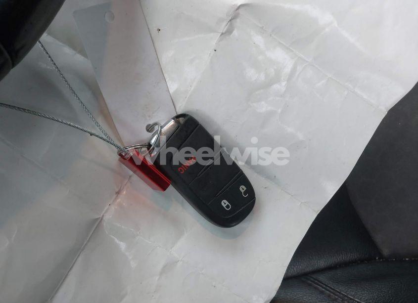 Photo 11 of 2019 Jeep Compass LATITUDE 4X4 (VIN 3C4NJDBBXKT834498)