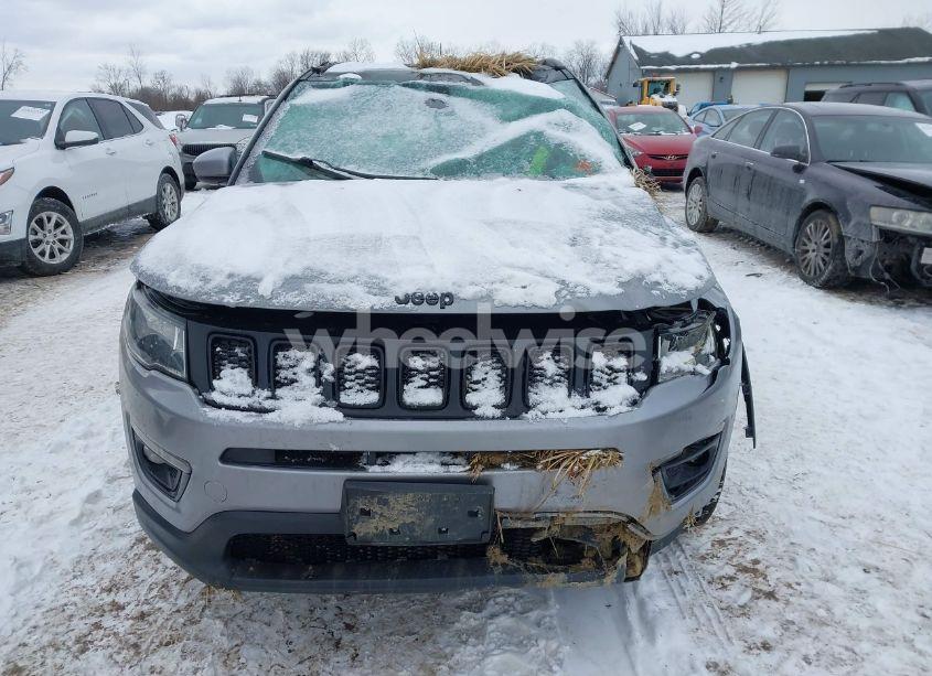 Photo 11 of 2019 Jeep Compass ALTITUDE 4X4 (VIN 3C4NJDBBXKT840382)