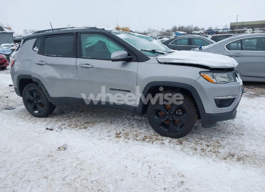 Photo 12 of 2019 Jeep Compass ALTITUDE 4X4 (VIN 3C4NJDBBXKT840382)