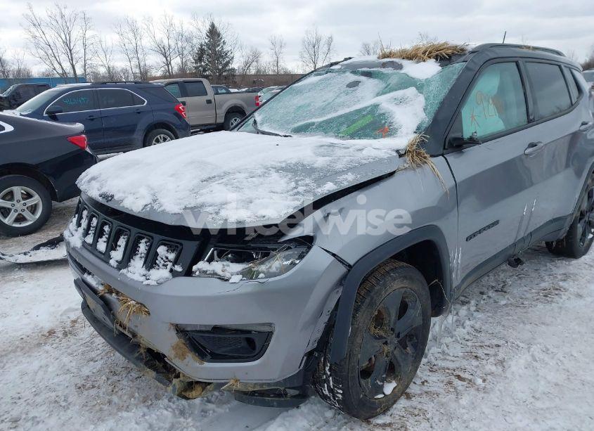 Photo 6 of 2019 Jeep Compass ALTITUDE 4X4 (VIN 3C4NJDBBXKT840382)